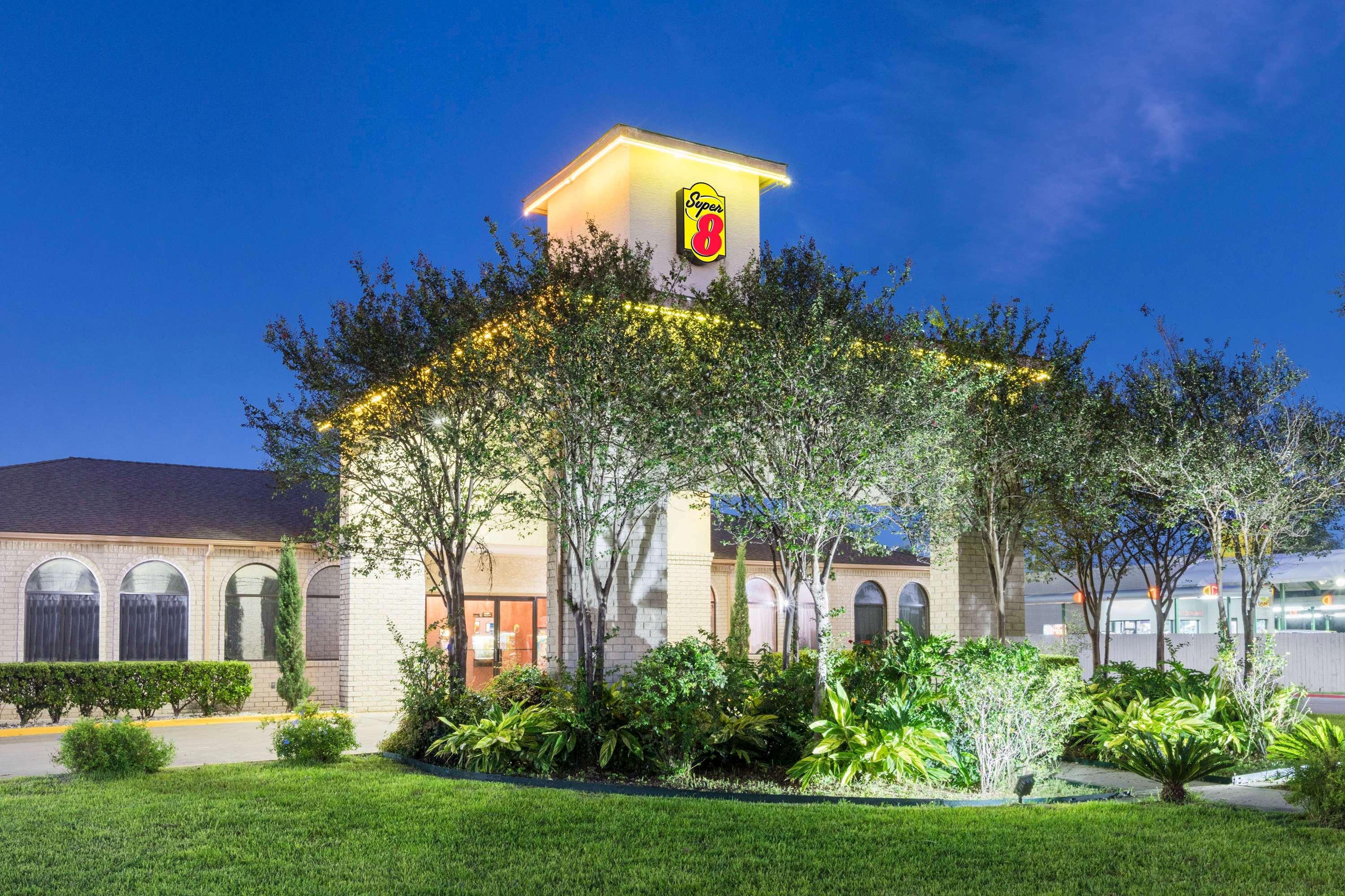Super 8 By Wyndham San Antonio At I-10 Motel Eksteriør bilde