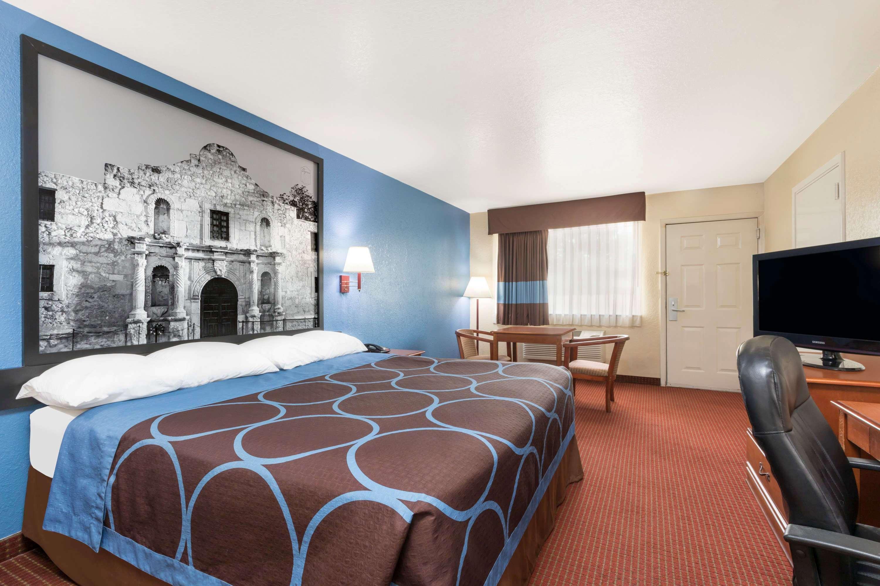 Super 8 By Wyndham San Antonio At I-10 Motel Eksteriør bilde
