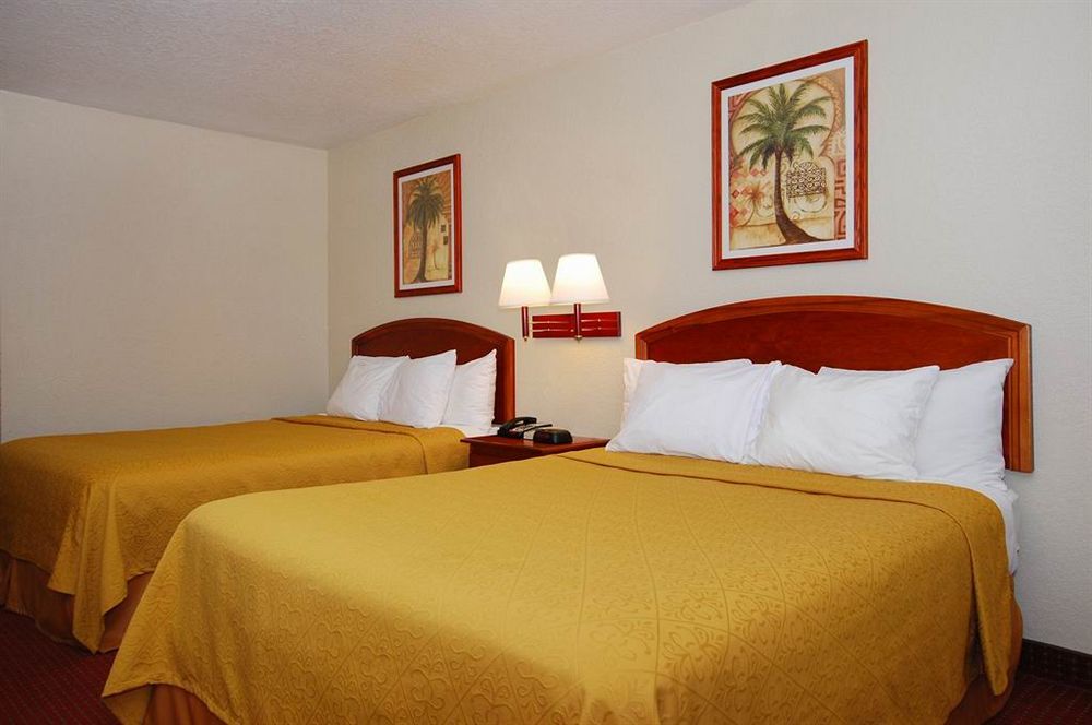 Super 8 By Wyndham San Antonio At I-10 Motel Eksteriør bilde